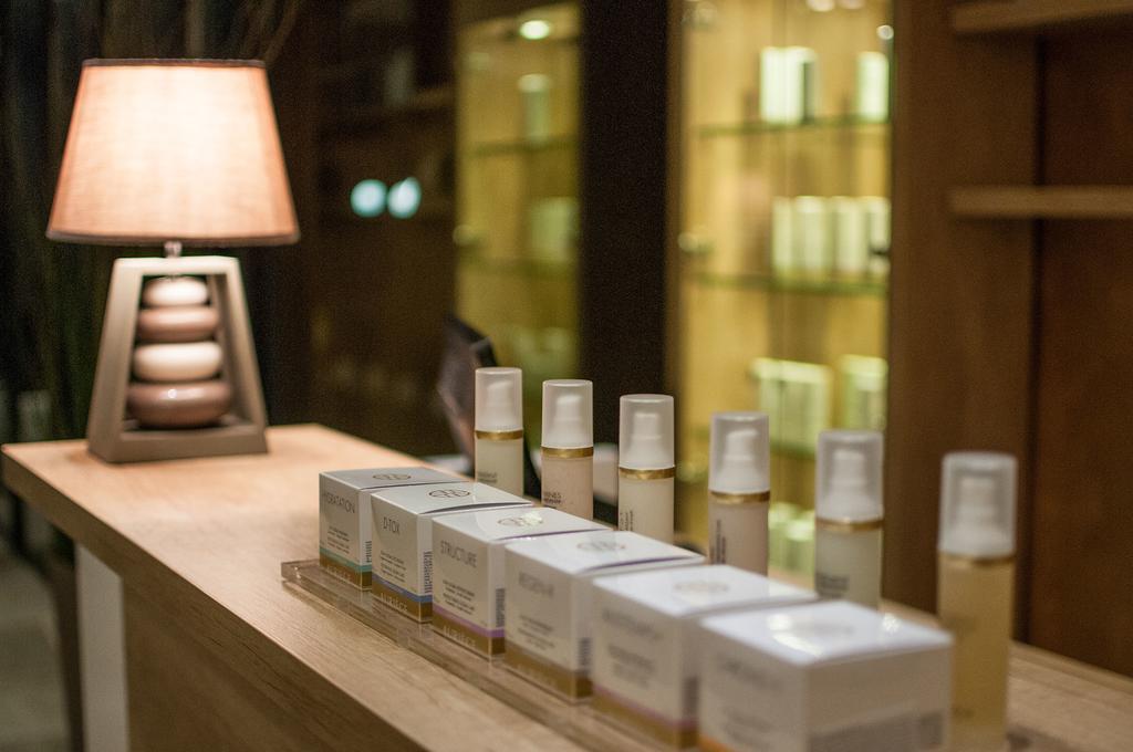 Gardenia Hotel & Spa Велес Экстерьер фото Skincare products