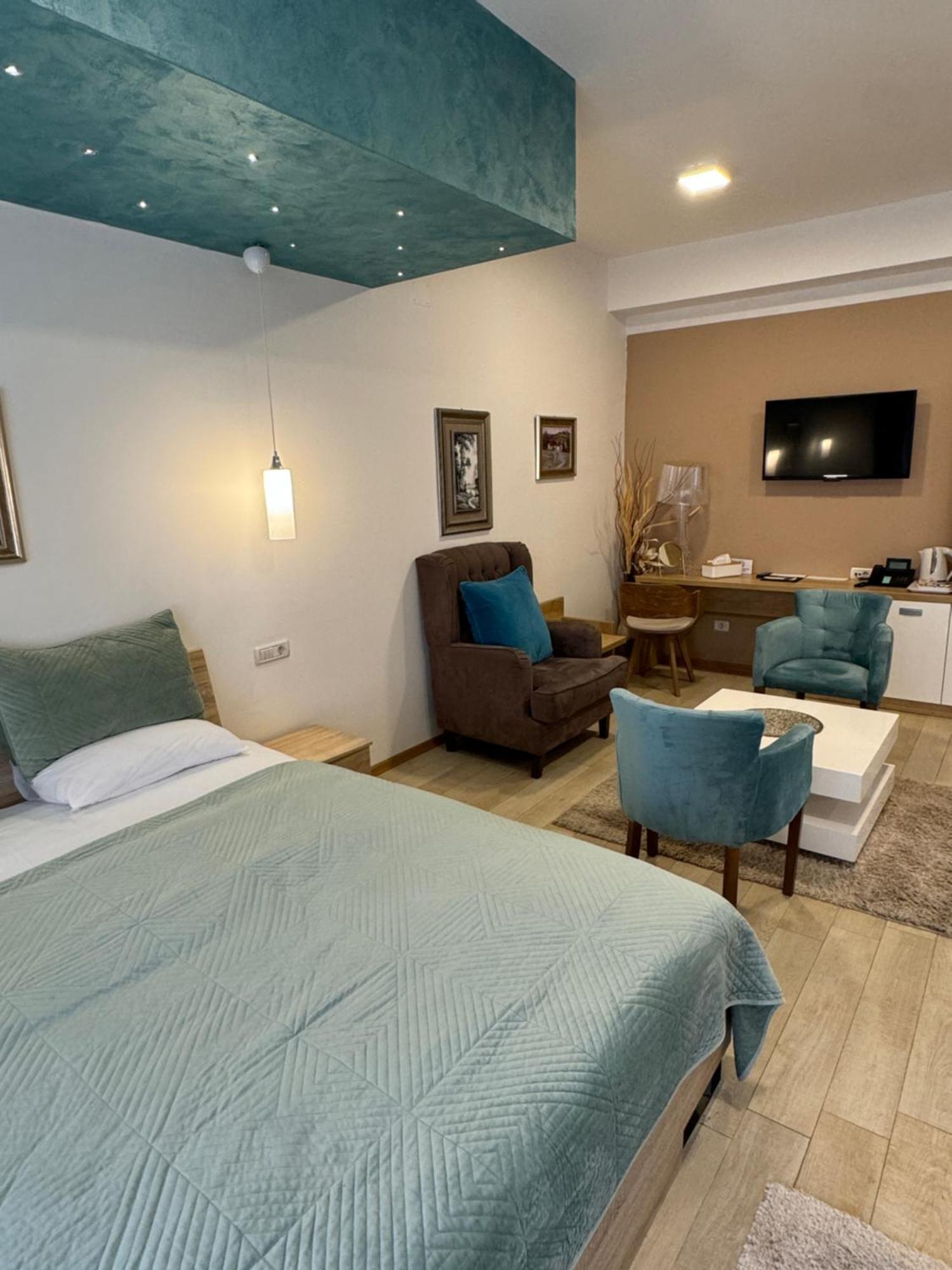 Gardenia Hotel & Spa Велес Экстерьер фото A studio apartment in Belgrade, Serbia