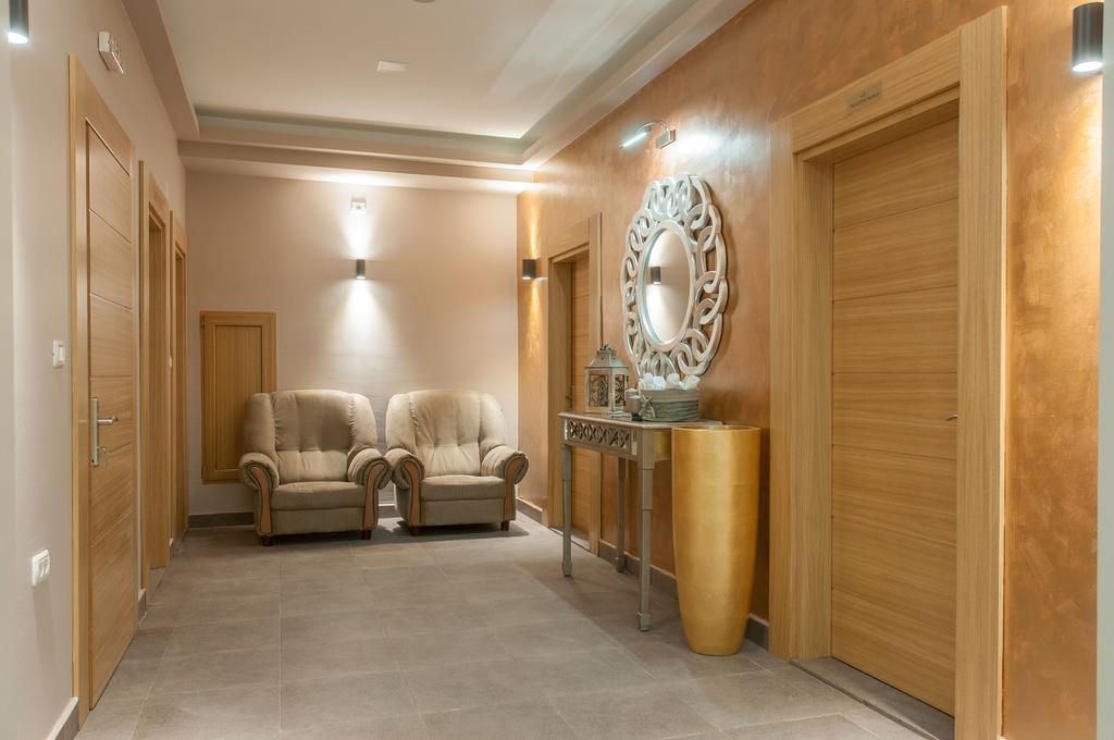 Gardenia Hotel & Spa Велес Экстерьер фото Interior of the hotel